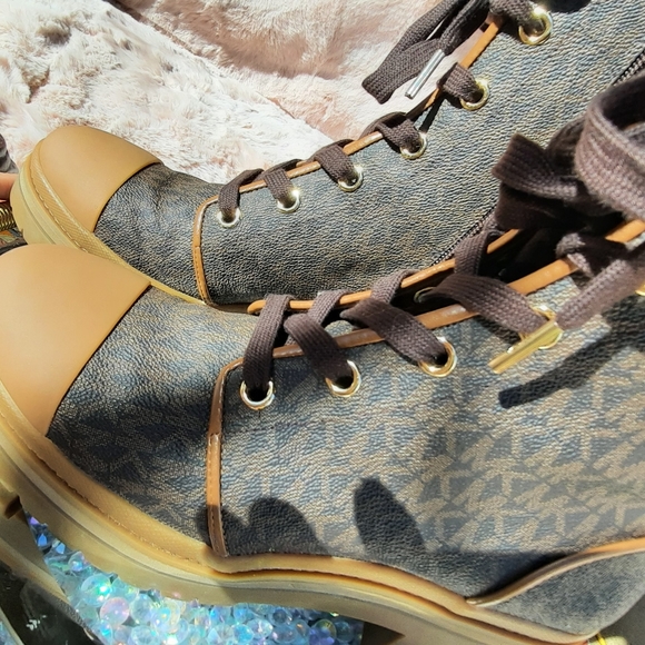 MICHAEL KORS corey logo jacquard combat boots - Picture 3 of 8